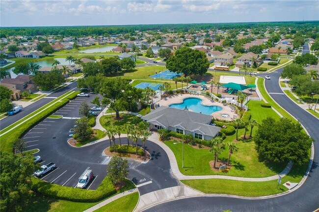 Building Photo - 25903 Bloomsbury Ct