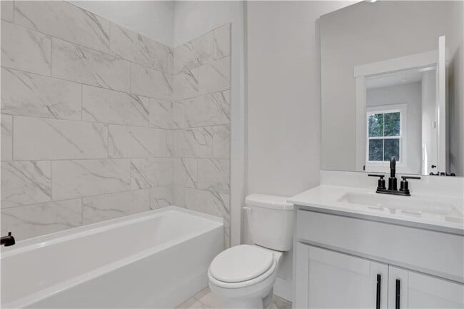 Building Photo - 119 Bridgecrest Rd