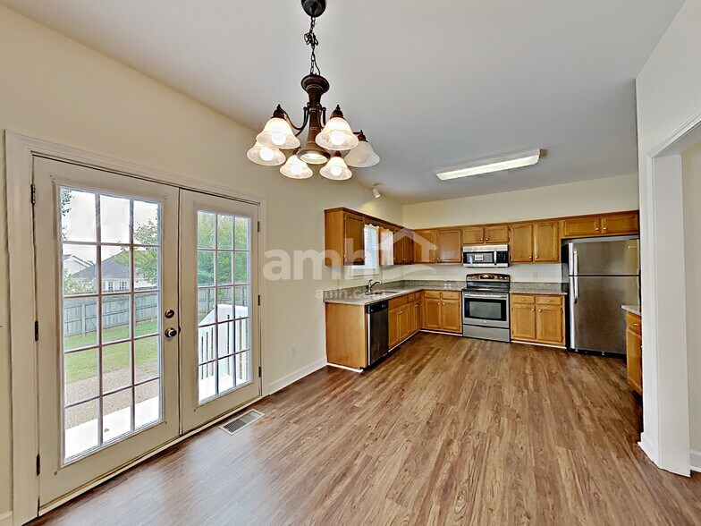 Building Photo - 2659 Hansford Dr