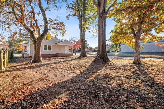 Building Photo - 2809 Keeler St