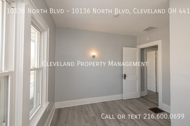 Building Photo - Newly Renovated Cleveland Duplex