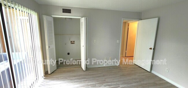 Building Photo - 7667 N. Wickham Road