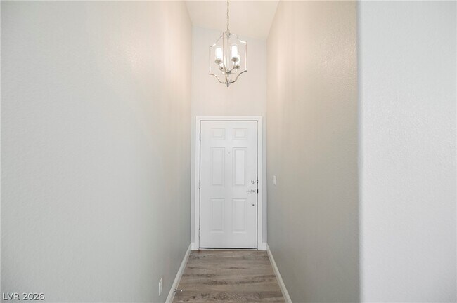 Building Photo - 490 Beaconwood St