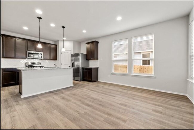 Building Photo - 353 Spiny Lizard Ln