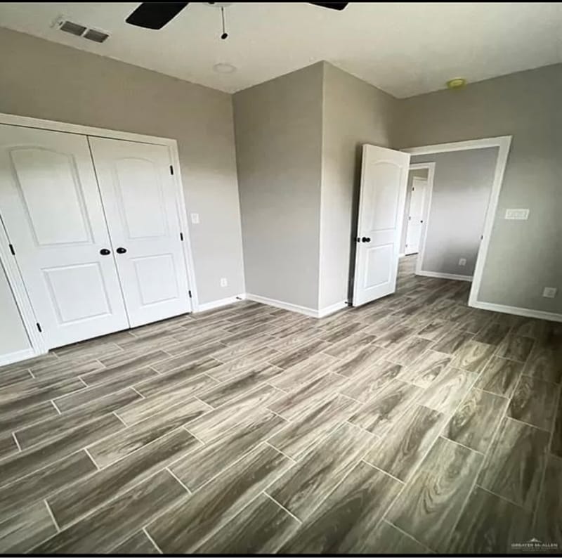 Building Photo - 446 W 5th St