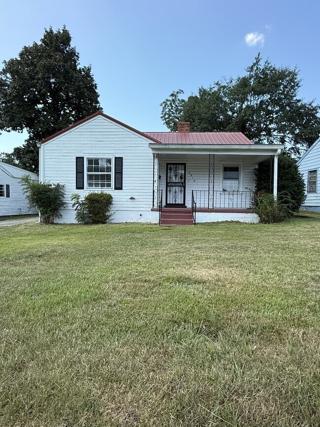 Building Photo - 4912 Court I