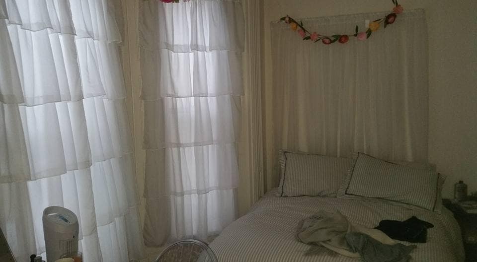 Building Photo - 186 Center St