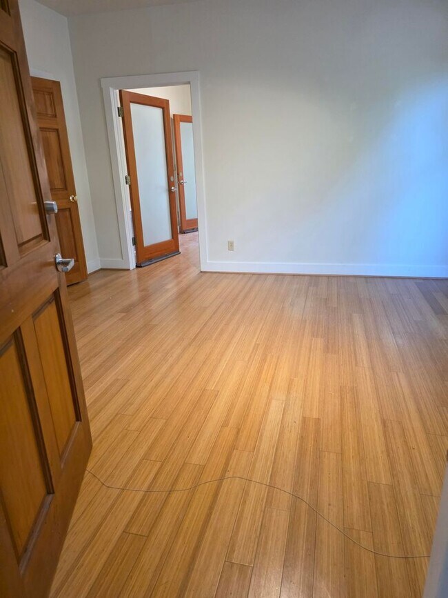 Building Photo - FREMONT COURT