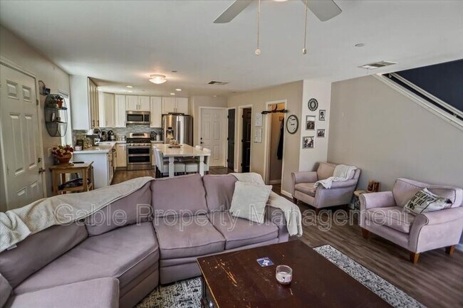 Building Photo - 21716 Doss Pl