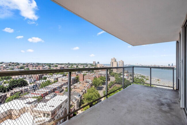 Building Photo - 6050 JFK Blvd E