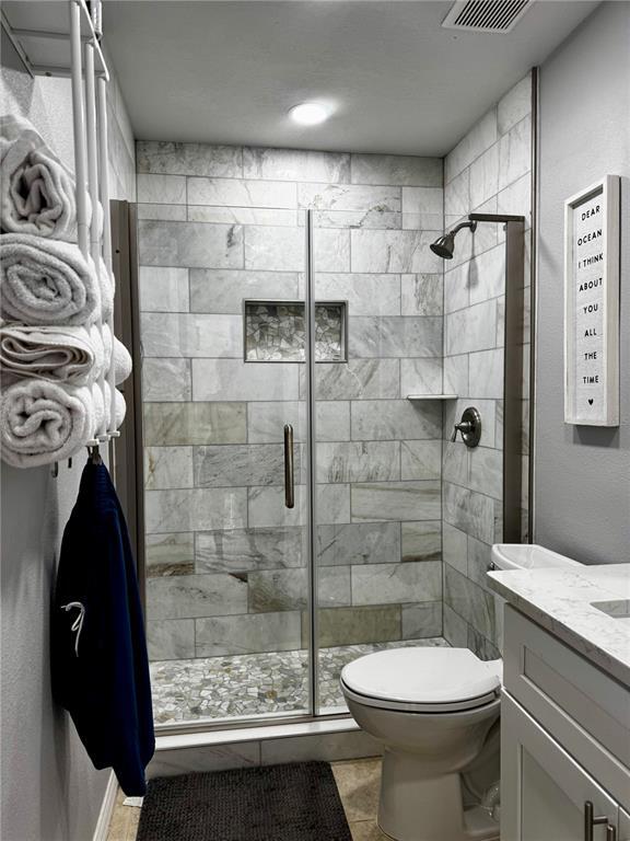 Building Photo - 4707 Winslow Beacon