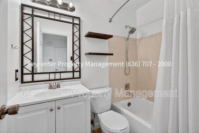 Building Photo - 1476 Shadow Wood Dr