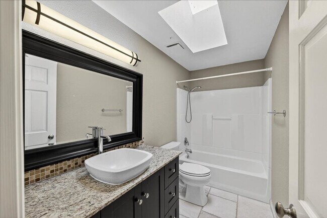 Building Photo - Gorgeous Updated Home in the Heart of Eagle Hills