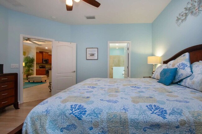 Building Photo - 4920 Maymont Park Cir