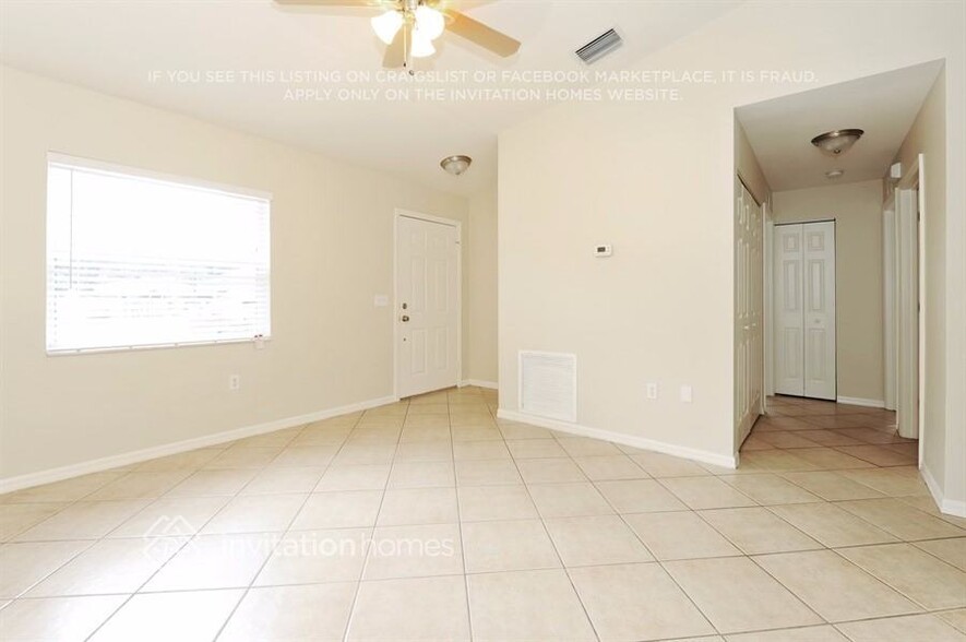 Building Photo - 2112 9th Ave W