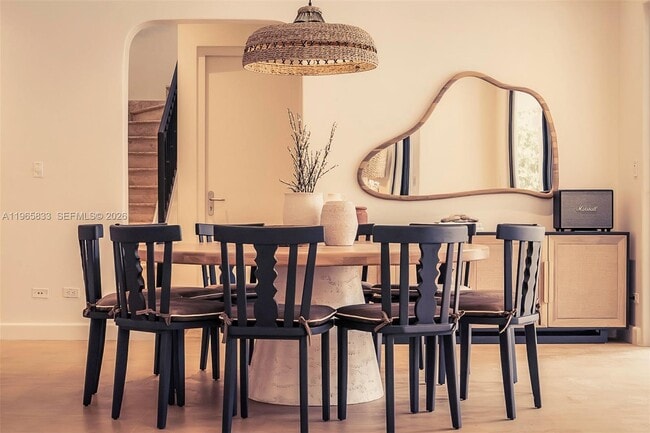 Building Photo - 90 Reserva De Golf