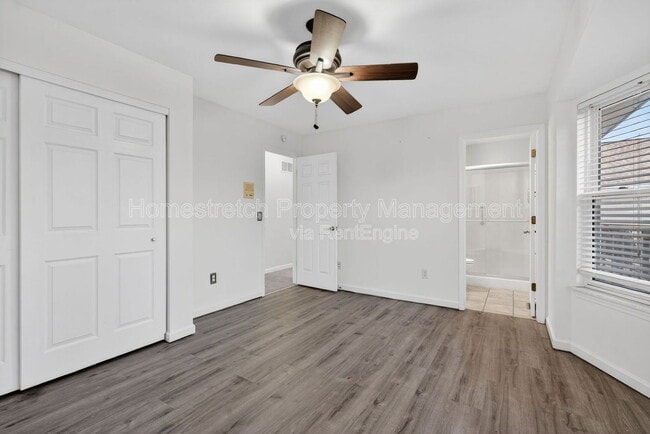 Building Photo - 4 Devondale Pl