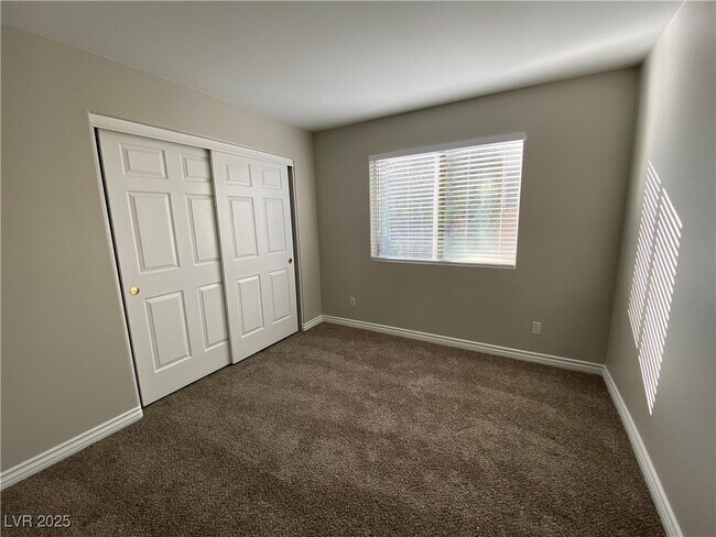 Building Photo - 9712 Panorama Cliff Dr