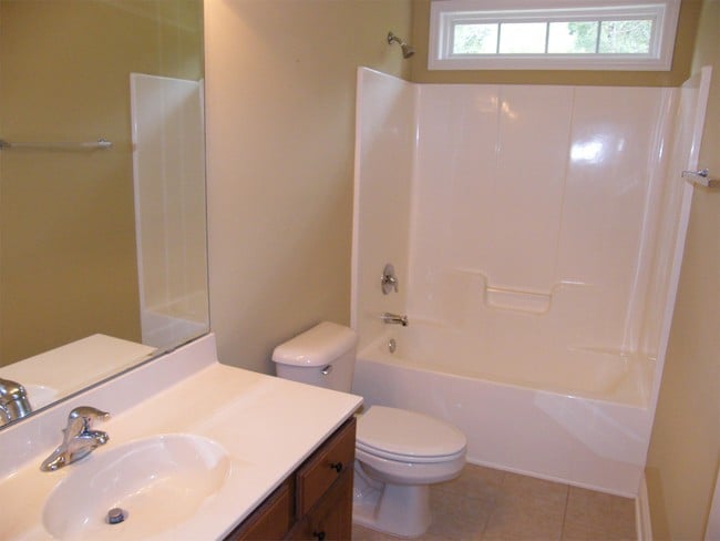Building Photo - 1020 Granite Grove