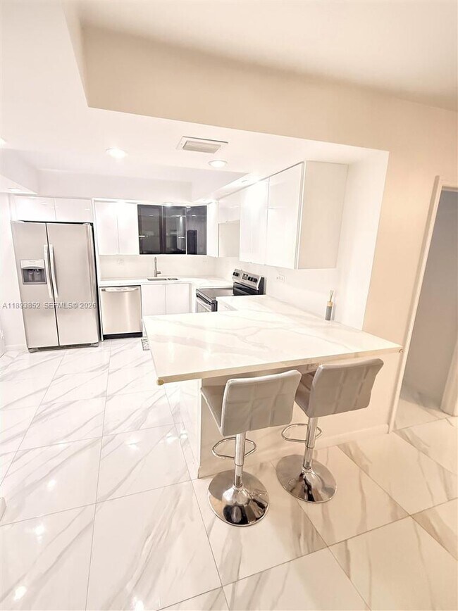 Building Photo - 251 174th St