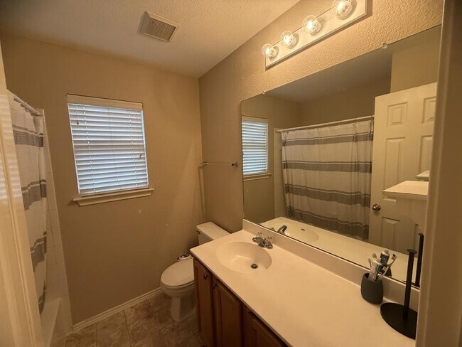 Building Photo - 11100 Shallow Water Rd