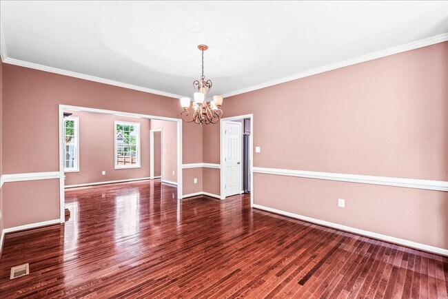 Building Photo - CLOSE TO I-95 & QUANTICO!