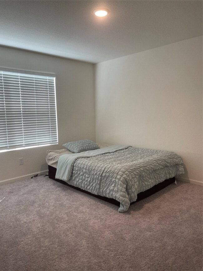 Building Photo - 14878 Calderon Dr