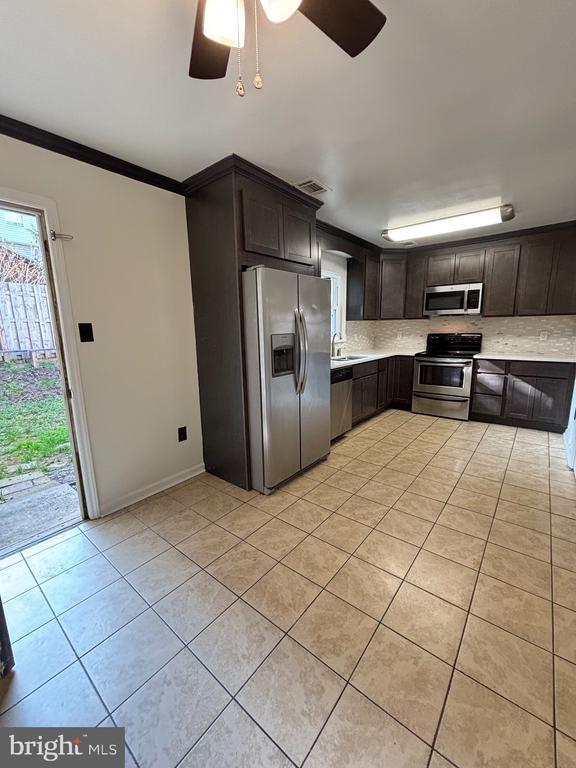 Building Photo - 109 Ash Hollow Dr