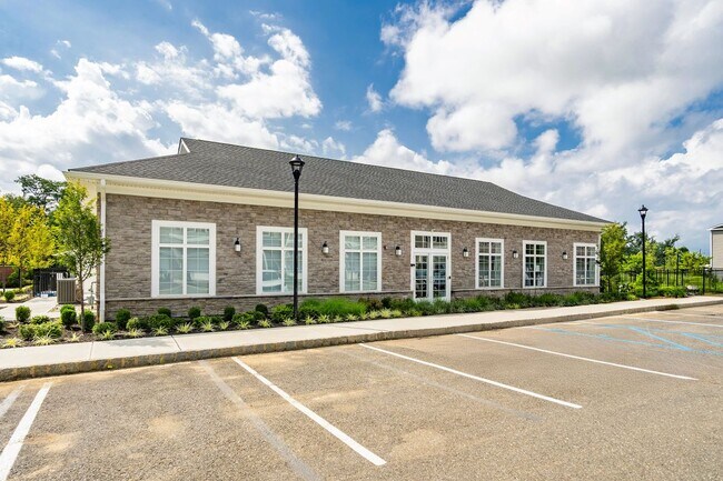 Building Photo - 1402 Journey Ave