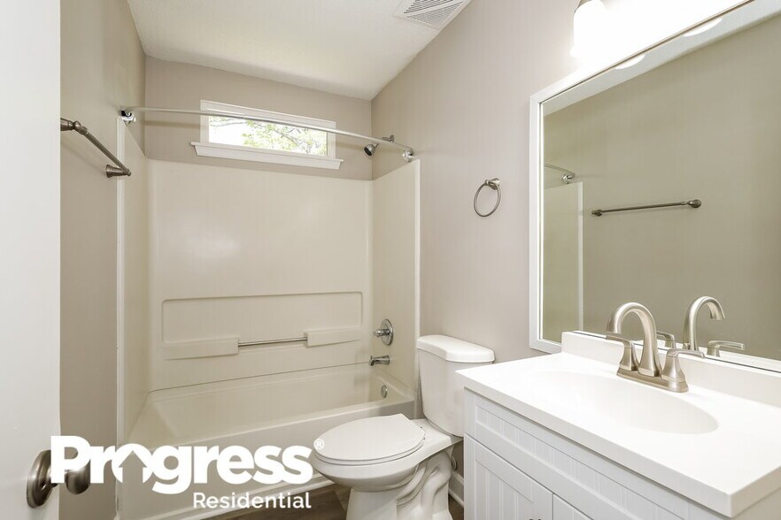 Building Photo - 7528 Swedish Ivy Ln