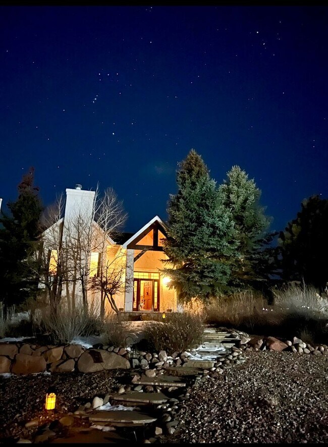 Building Photo - Mountain Shadows Beauty with 3 Bedrooms and 3 Baths Available Soon