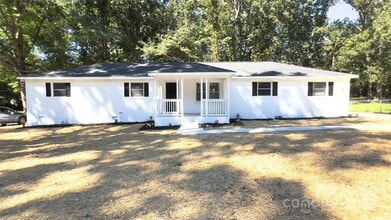 Building Photo - 308 Robinson Ave