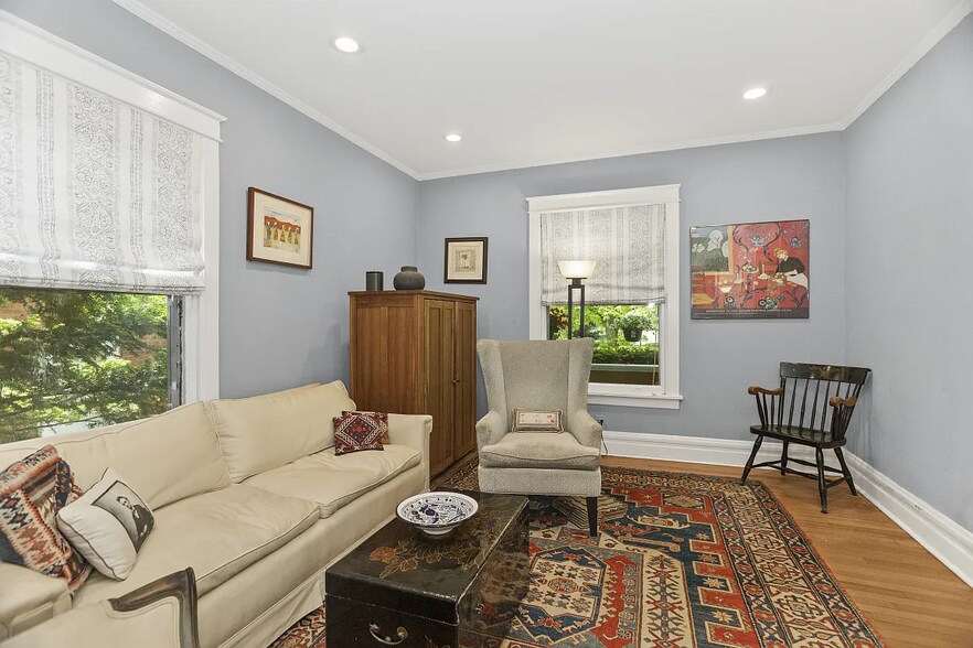 Building Photo - 2353 Ridge Ave