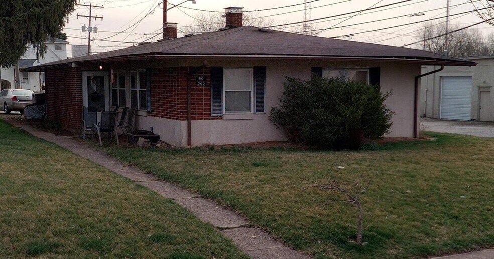 Primary Photo - 792 Copeland Rd