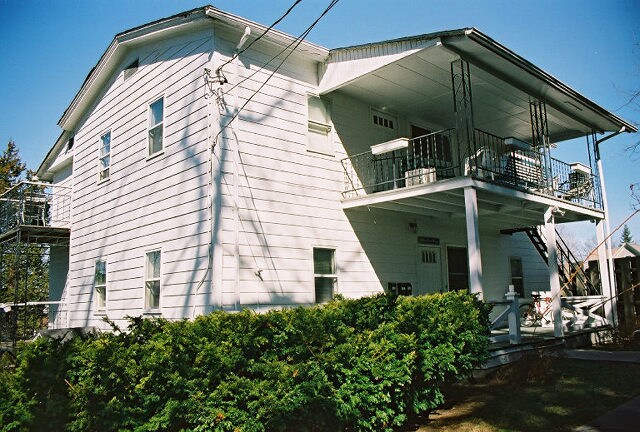 Building Photo - 202 Howard St