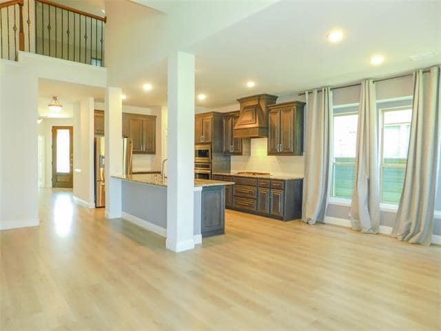 Building Photo - 7500 Windy Meadow Dr