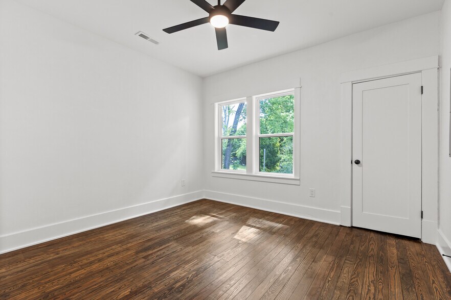 Building Photo - 1308 S Lyerly St