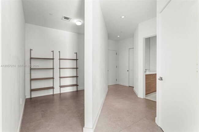 Building Photo - 1300 S Miami Ave