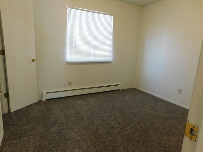 Building Photo - Single Family with Garage
