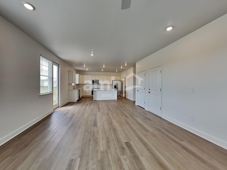 Building Photo - 338 Golucke Wy