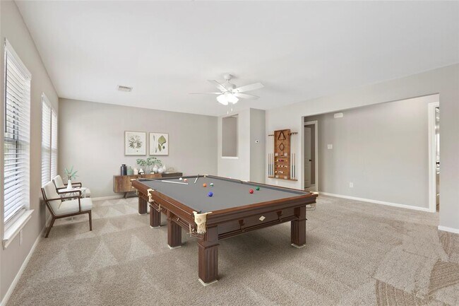 Building Photo - 8315 Greys Ln