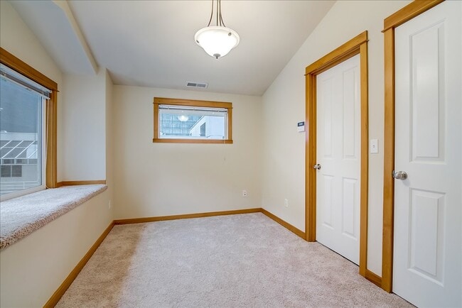Building Photo - 844 NE 66th St