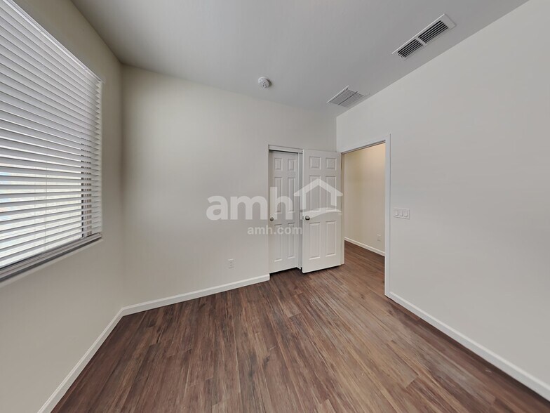 Building Photo - 20256 W Tonto St