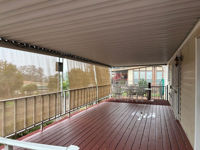 Building Photo - 8 Bass Ct