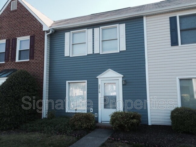 Primary Photo - 2216 High Bush Cir