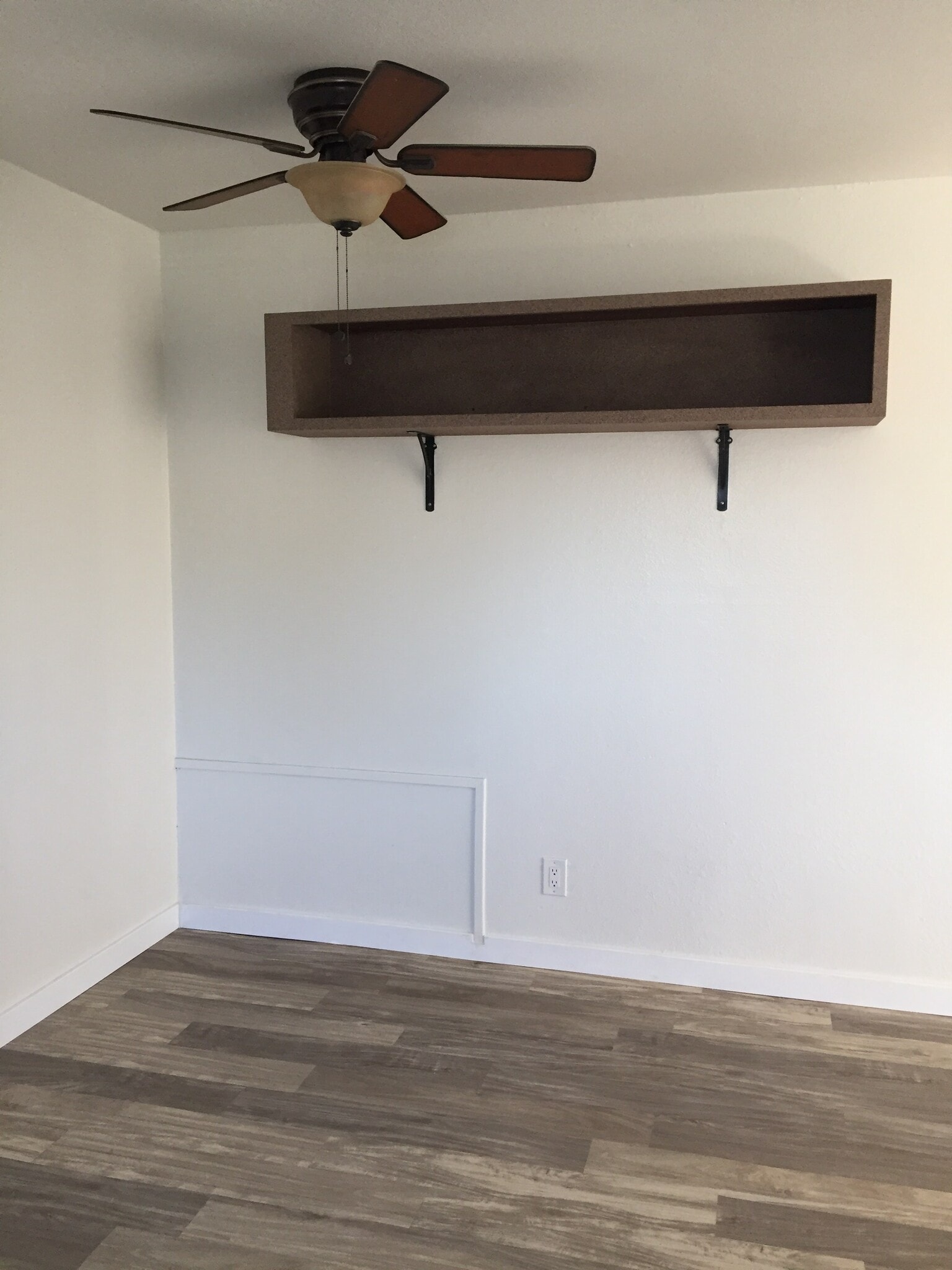 Living room - 502 17th St