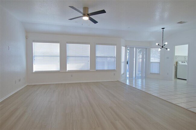 Building Photo - 1401 Haley Gray Dr