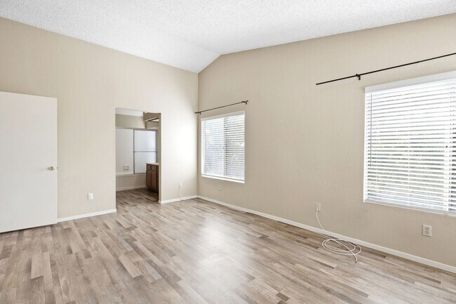Building Photo - 3353 Silvertip Rd