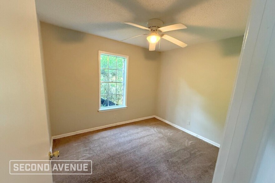 Building Photo - 1342 Heathcliff Dr