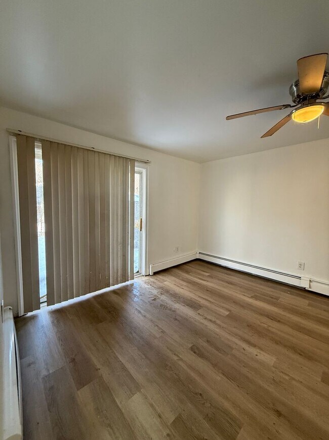 Building Photo - 1438 S 8th St